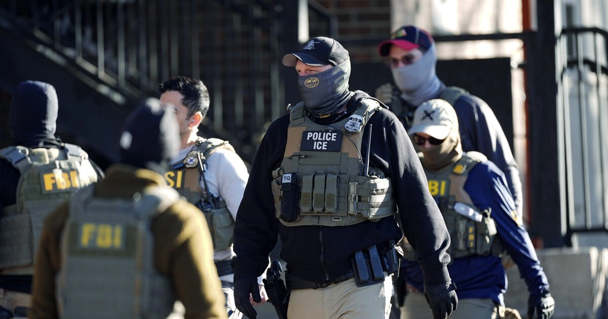 Armed ICE agents realized it was the wrong house mid-raid and still emptied the family’s life savings before leaving Armed ICE agents realized it was the wrong house mid-raid and still emptied the family’s life savings before leaving