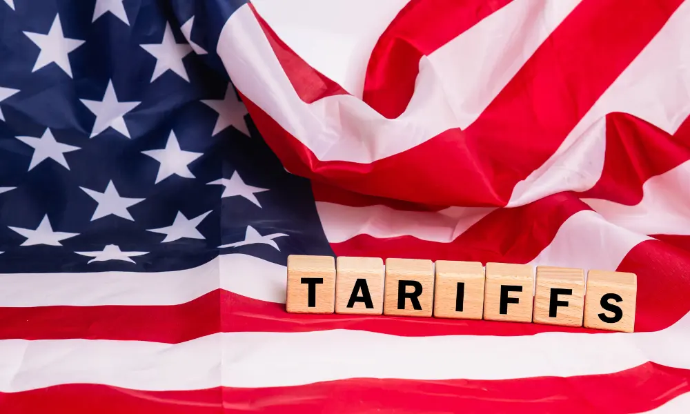 Analysts say America might be staring down a huge economic shock just weeks from now Analysts say America might be staring down a huge economic shock just weeks from now